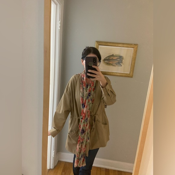 Beige jacket with built in floral scarf - Picture 5 of 7